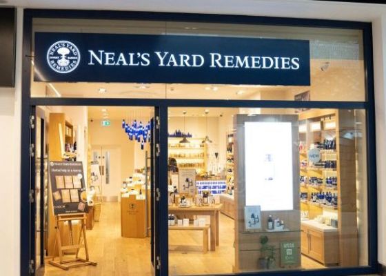 ladies dress shops in meadowhall